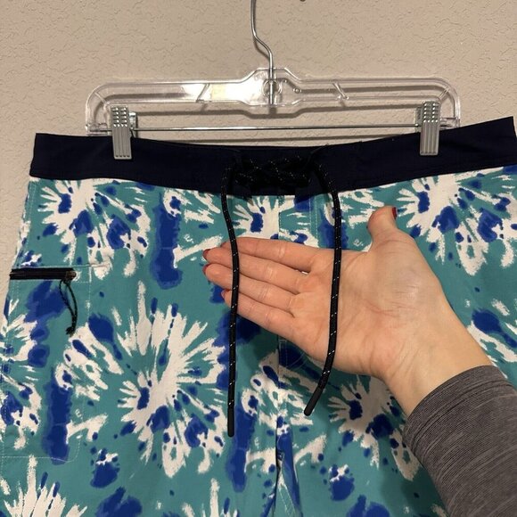 J. Crew Mens Tie Dye Blue Swim Trunks Size 34 Beach Vacation Summer - Picture 3 of 8